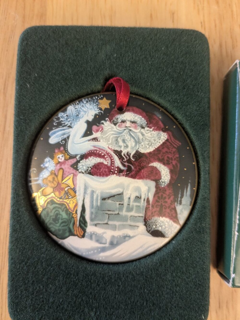 Bing And Grondahl Santa Clause Collection Porcelain Christmas Ornament 1992 vtg
